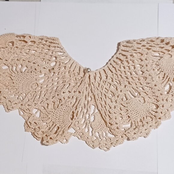 Boho Ecru Crochet Collar - Picture 1 of 3